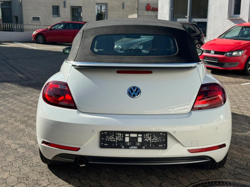 Volkswagen Coccinelle Cabriolet 1.2 TSI SOUND|XENON|FENDER|KAME 2018 - photo n°6 Volkswagen Coccinelle Cabriolet 1.2 TSI SOUND|XENON|FENDER|KAME  occasion à L'Union - photo n°6